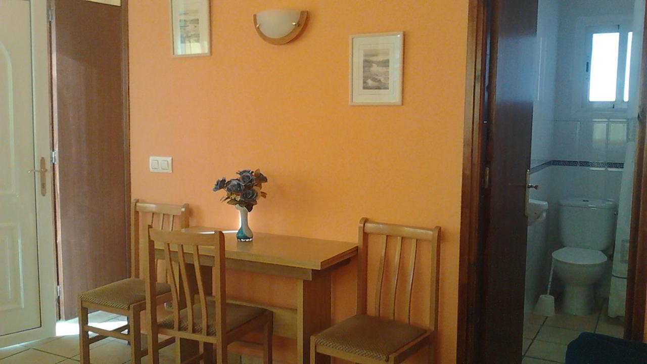Apartamentos Famara Lloret de Mar Eksteriør billede