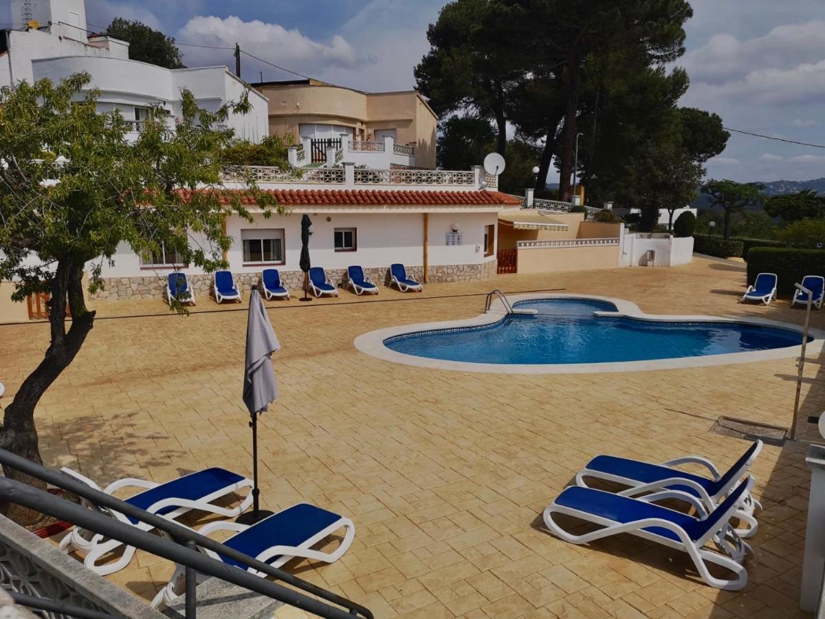 Apartamentos Famara Lloret de Mar Eksteriør billede