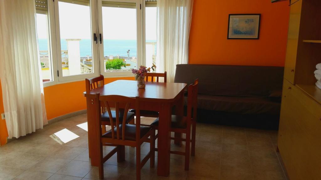 Apartamentos Famara Lloret de Mar Eksteriør billede