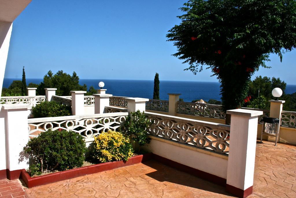 Apartamentos Famara Lloret de Mar Eksteriør billede